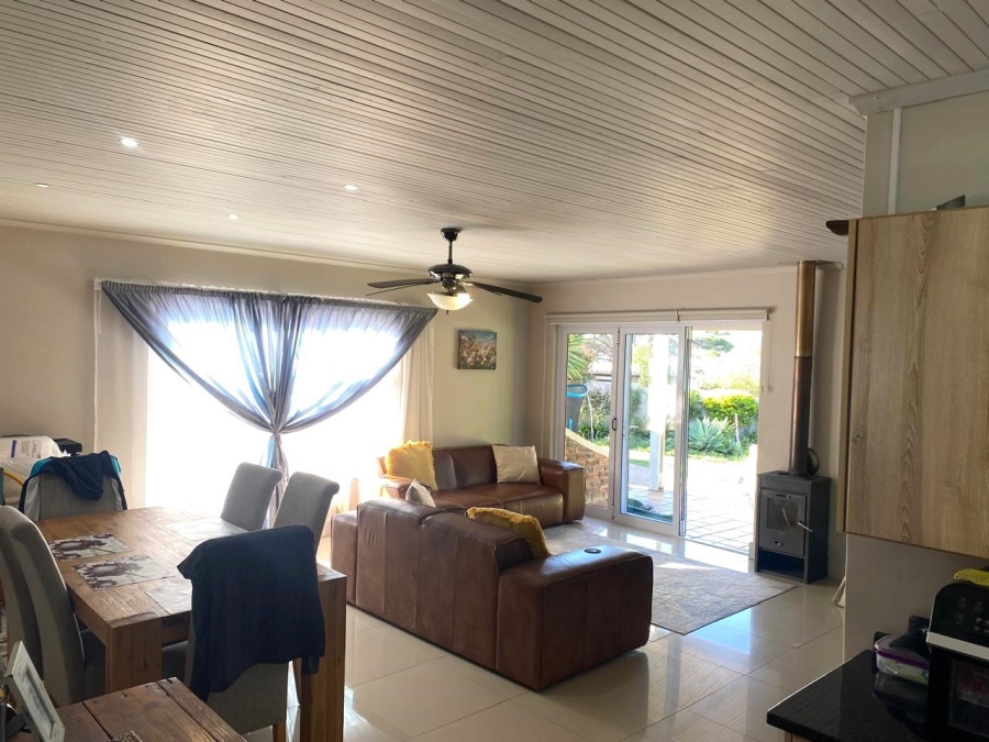 4 Bedroom Property for Sale in Mossel Bay Central Western Cape